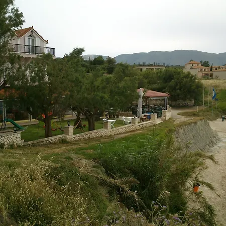 Psarou Apartment *